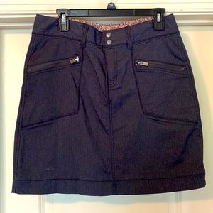 Athleta - size 8 skirt!